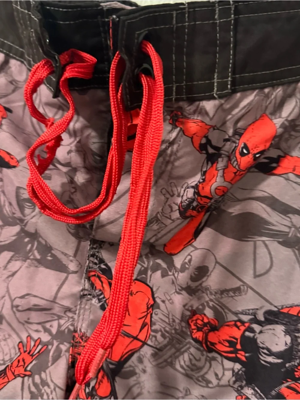 Marvel Deadpool Men Large Swim Trunks Mesh Liner Graphic Print All Over Gray/Red